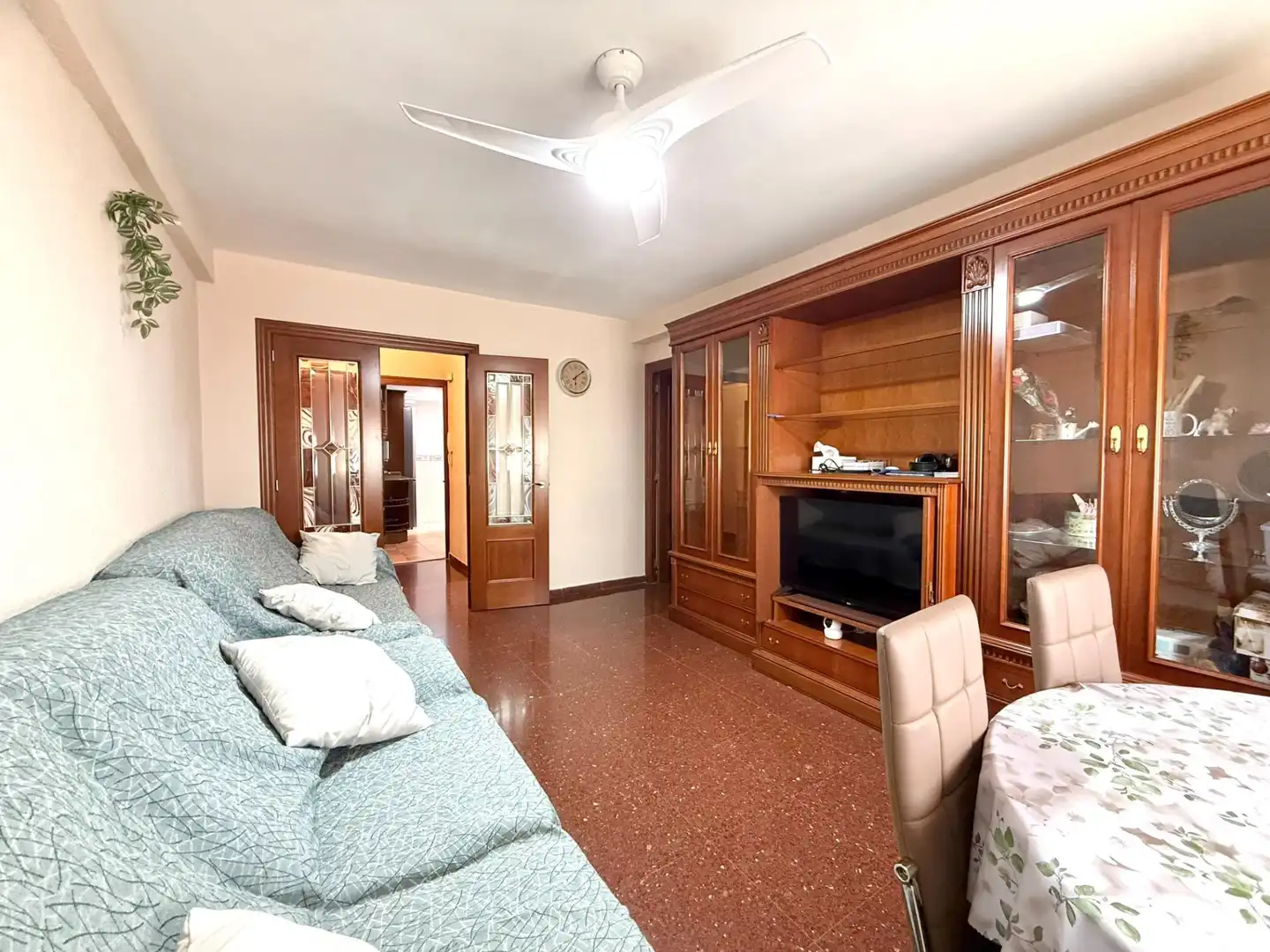 Sala d'estar de Pis en venda en Valencia amb Balcó