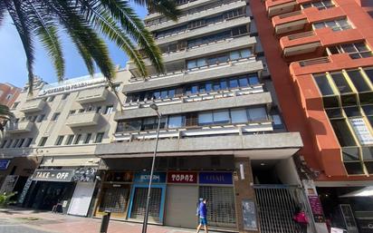 Vista exterior de Pis en venda en Las Palmas de Gran Canaria