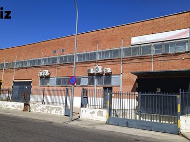 Nau industrial de lloguer a Cobre