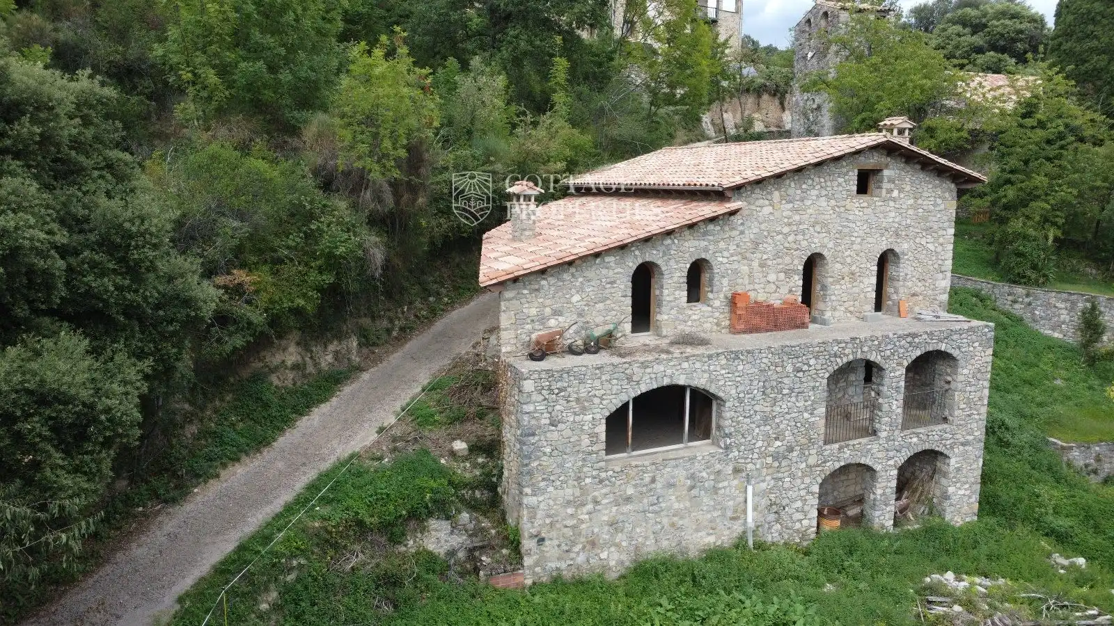 Vista exterior de Finca rústica en venda en Montagut i Oix