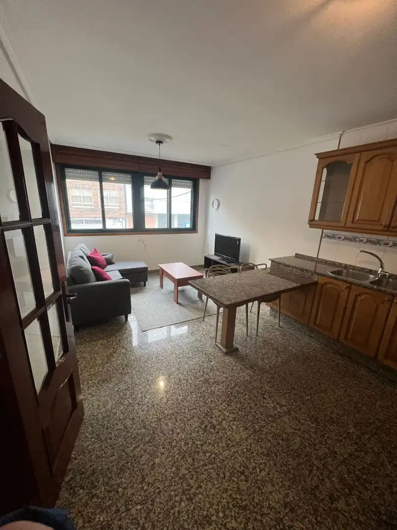 Wohnzimmer von Wohnungen zum Verkauf in Ferrol mit Heizung, Parkett und Abstellraum