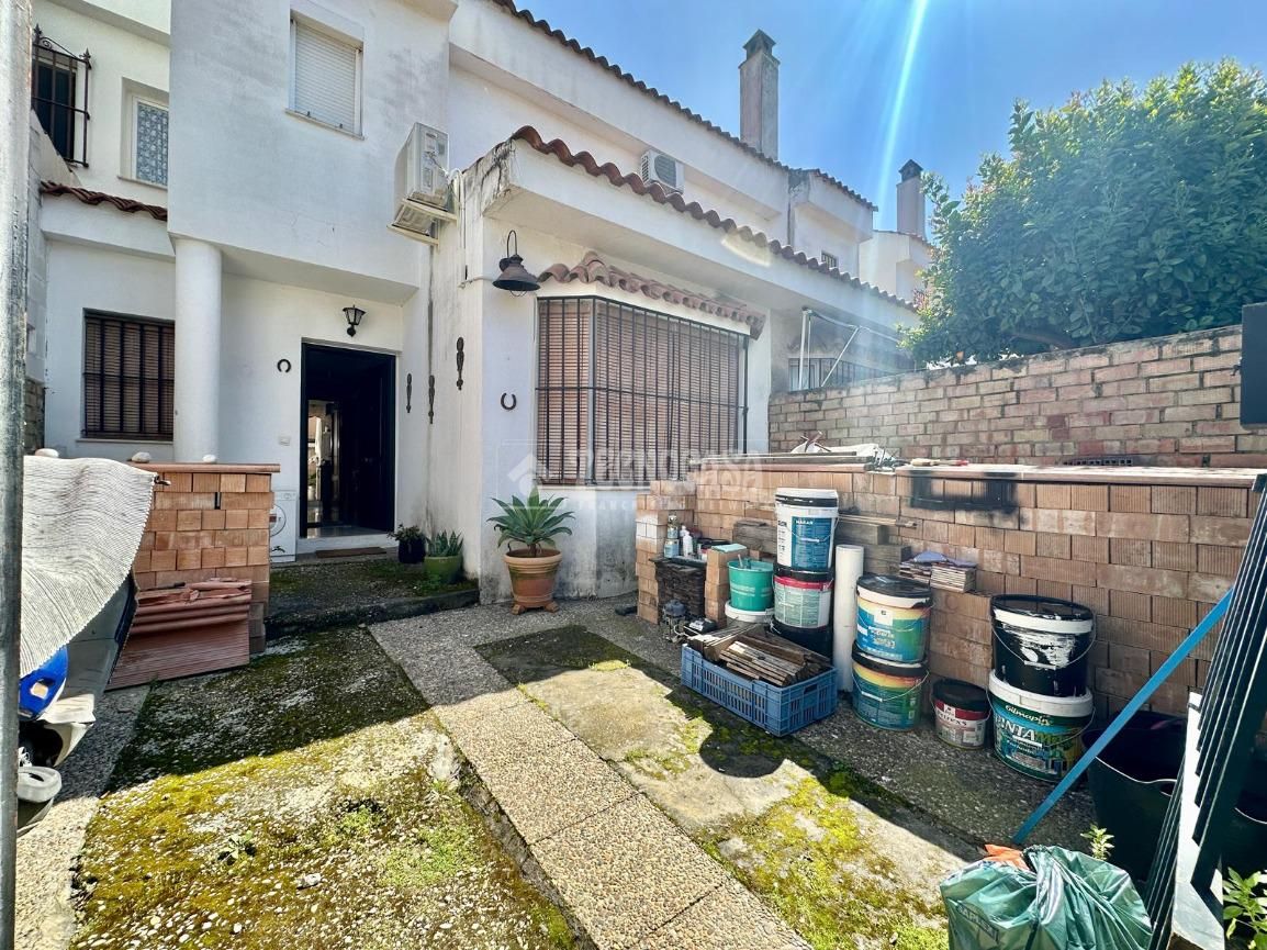 Exterior view of Houses for sale in Jerez de la Frontera  with Air Conditioner, Private garden and Terrace