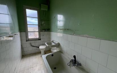 Bathroom of Flat for sale in Ponferrada  with Storage room