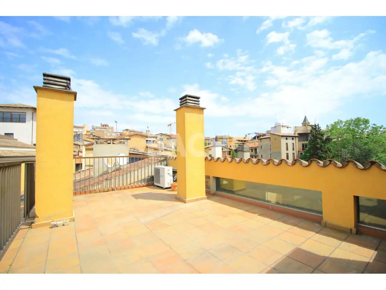 Terraza de Ático en venta en Vic con Aire acondicionado, Calefacción y Parquet