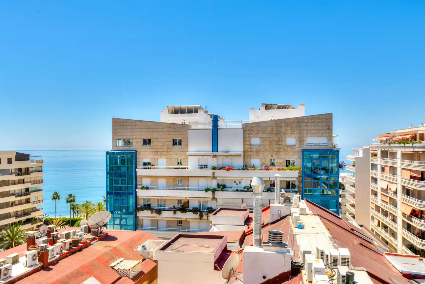 Exterior view of Attic for sale in Marbella  with Terrace