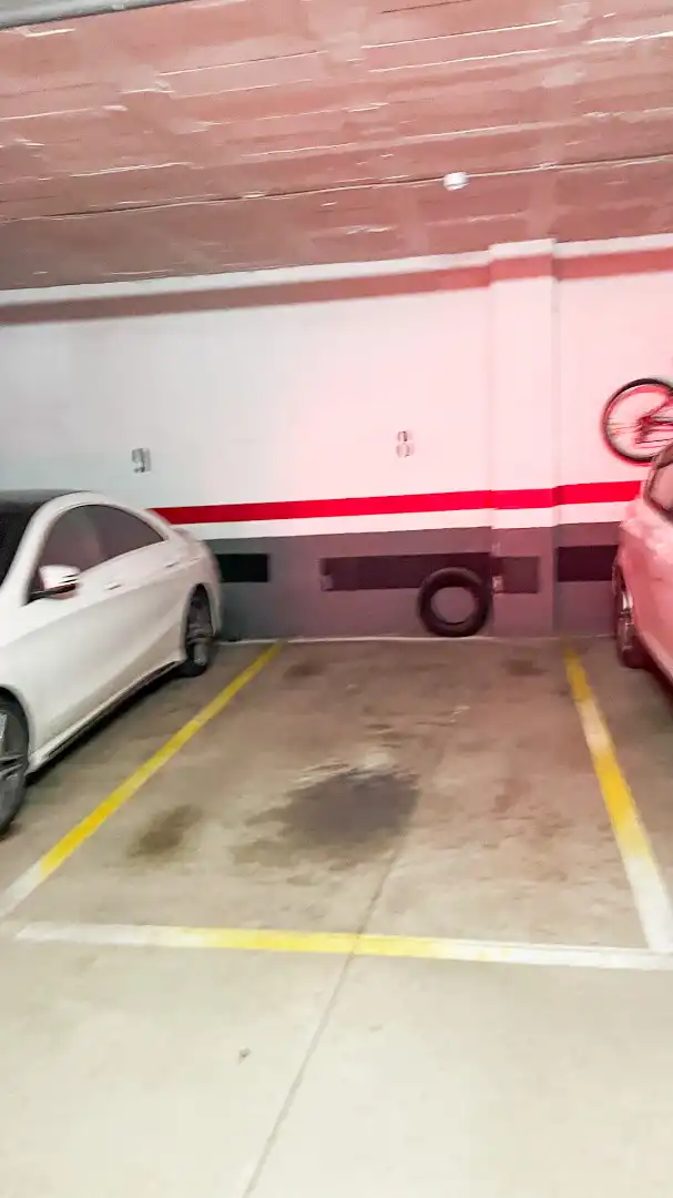 Parking de Planta baja en venta en Ripollet con Aire acondicionado, Calefacción y Terraza