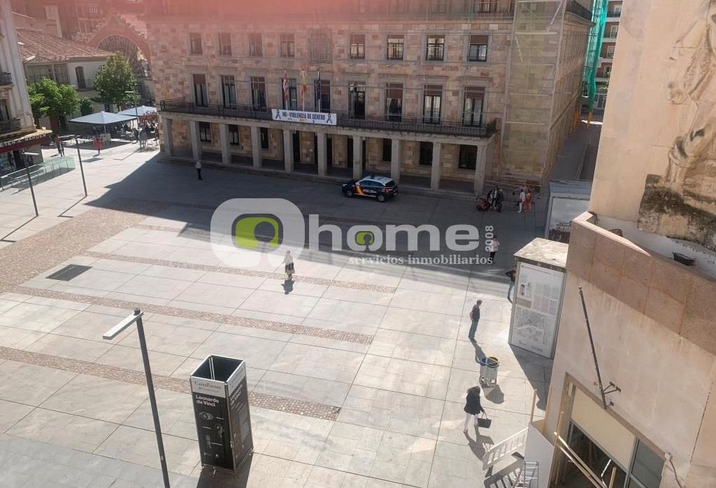 Flat for sale in Zamora Capital   with Heating, Parquet flooring and Storage room
