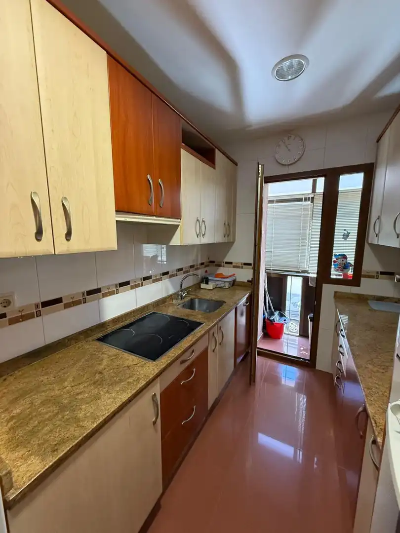 Kitchen of Flat for rent in Salamanca  with Air Conditioner, Heating and Parquet flooring