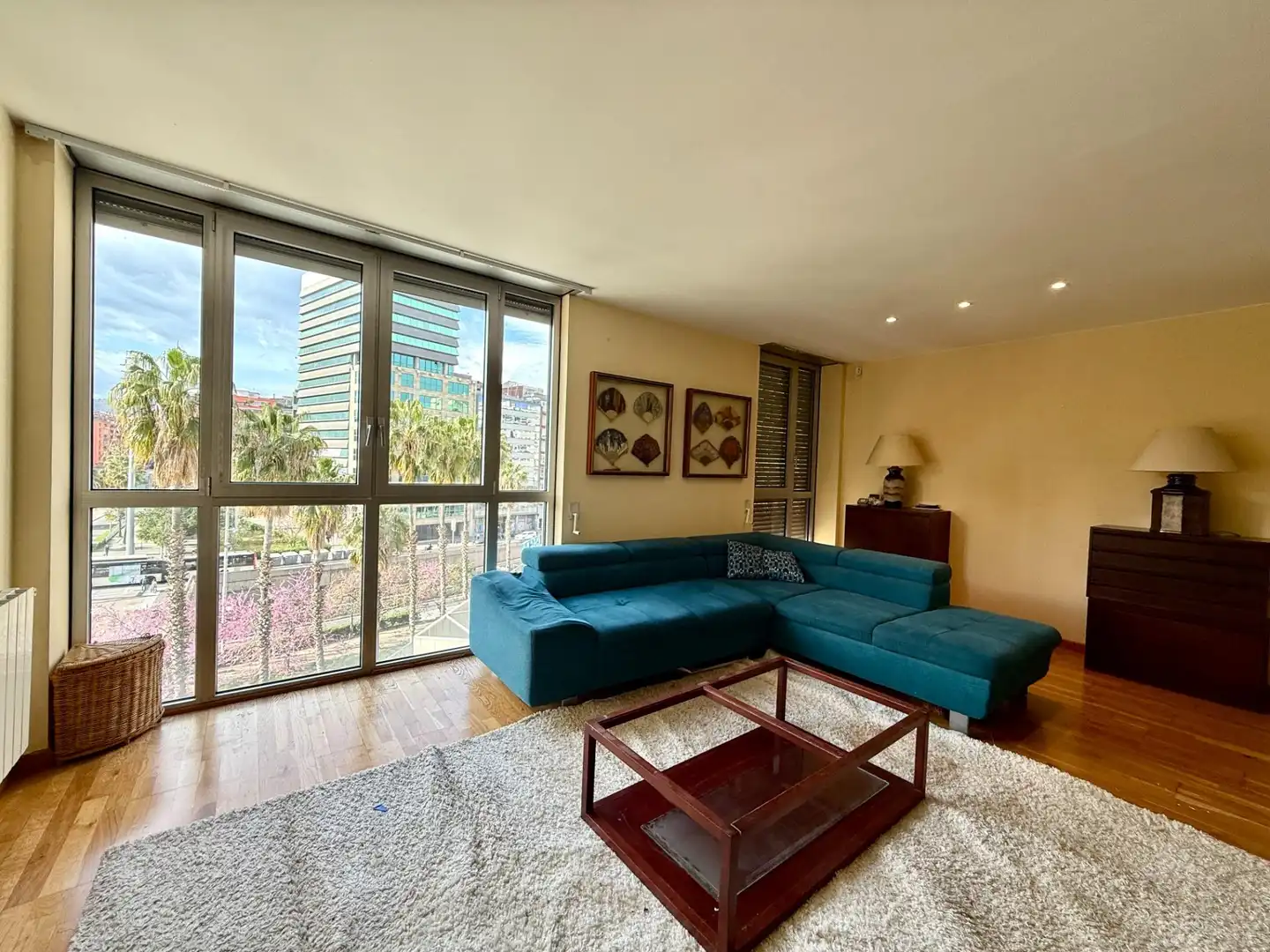 Flat with pool for sale in Carrer MINERIA