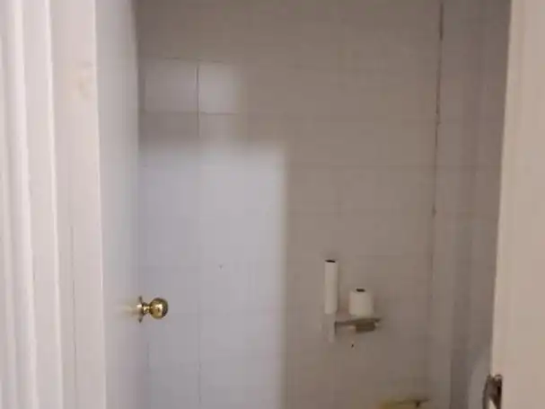 Badezimmer von Büro zum Verkauf in Madrid mit Klimaanlage, Heizung und Terrasse