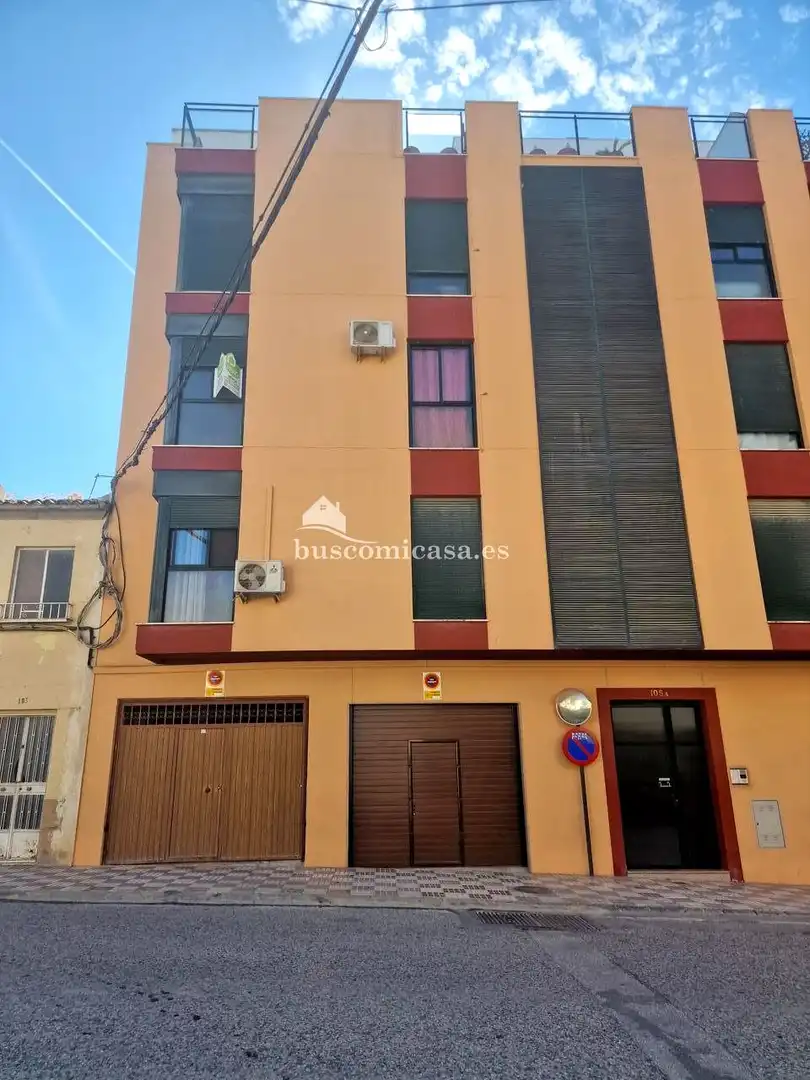 Außenansicht von Maisonette zum Verkauf in Torredonjimeno mit Terrasse und Gemeinschaftspool