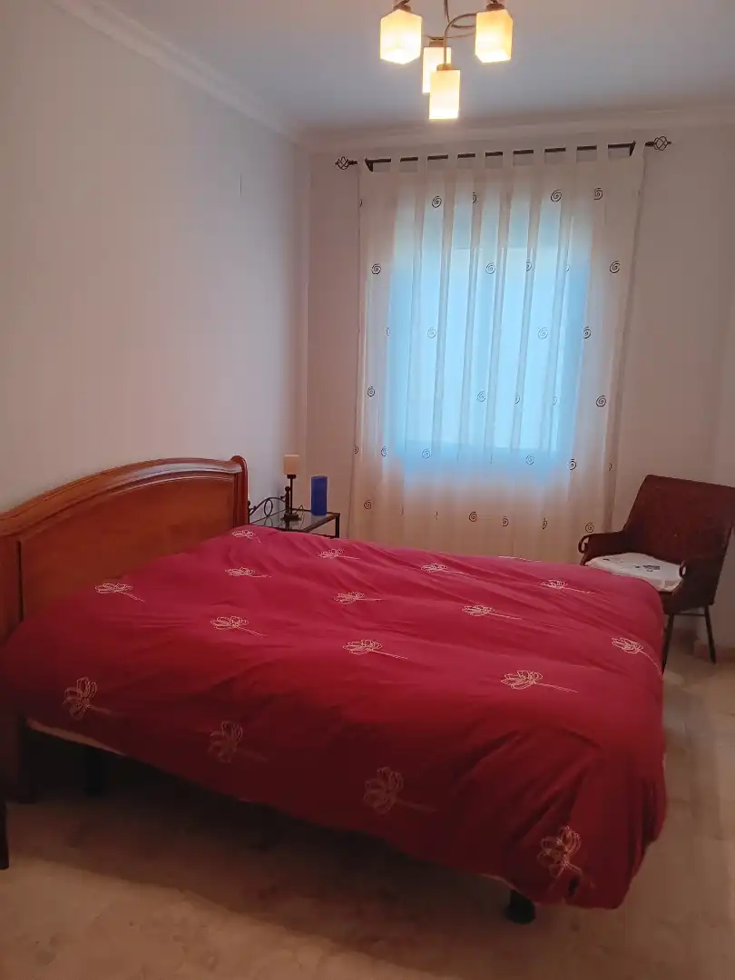Wohnung zur Miete in Calle Begonia, Cavaleri
