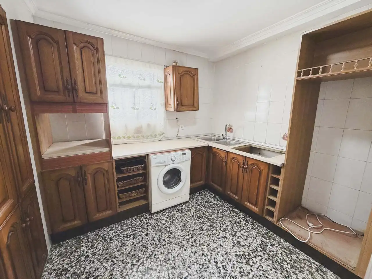 Küche von Dachboden zum Verkauf in  Cádiz Capital mit Terrasse
