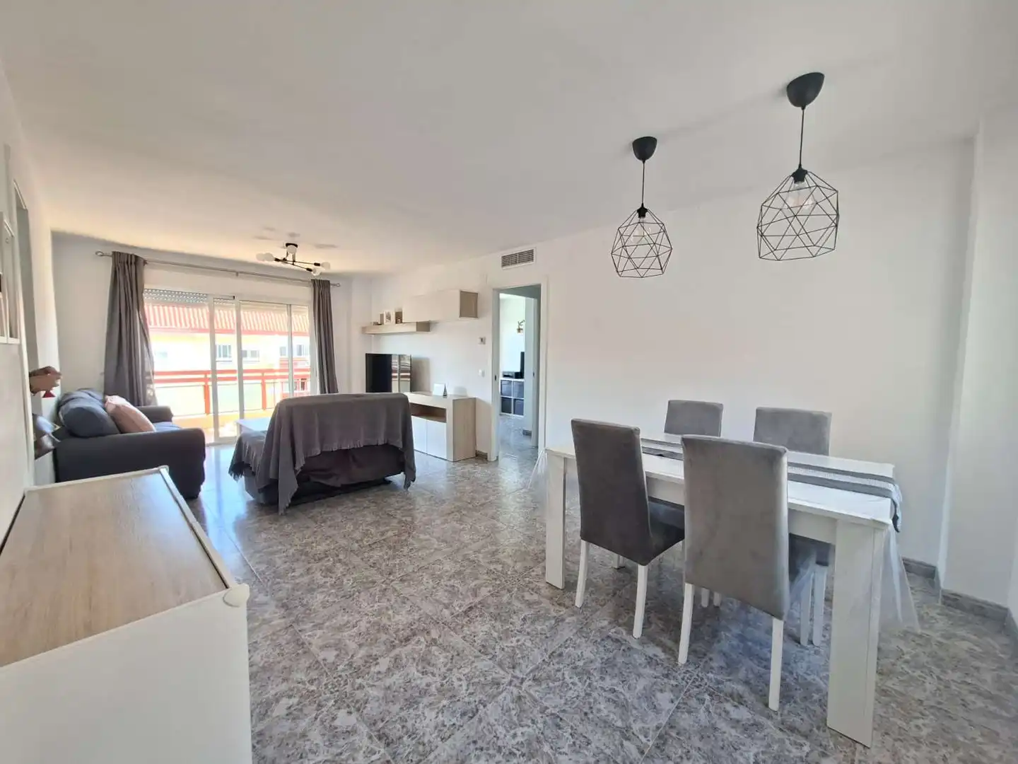 Piso con piscina en venta en N/A
