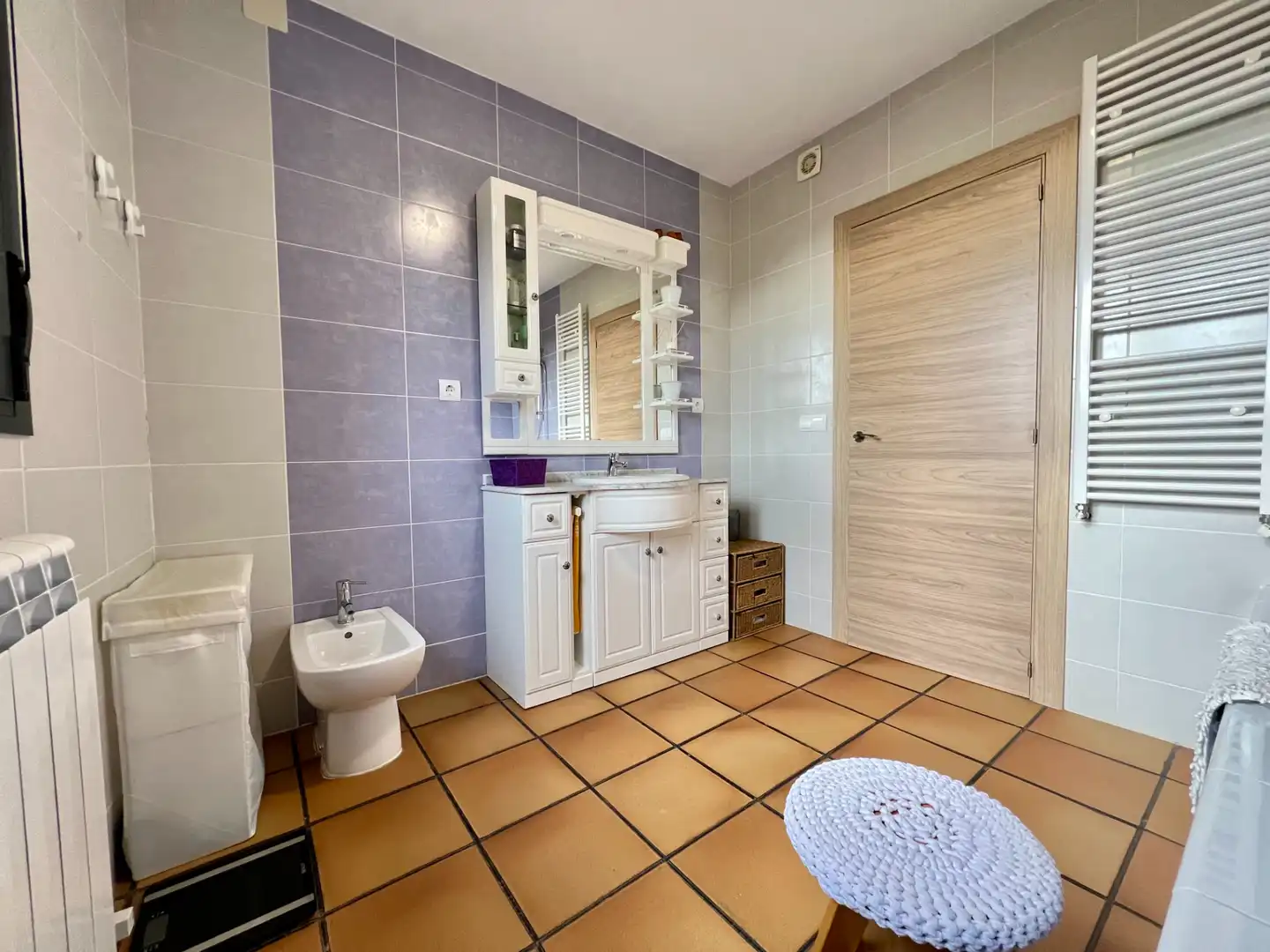 Baño de Casa o chalet en venta en Ayerbe con Calefacción, Terraza y Amueblado