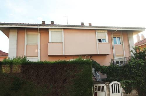 Casa adosada en Venta en Calle Juan Palencia, 8b en Muriedas
