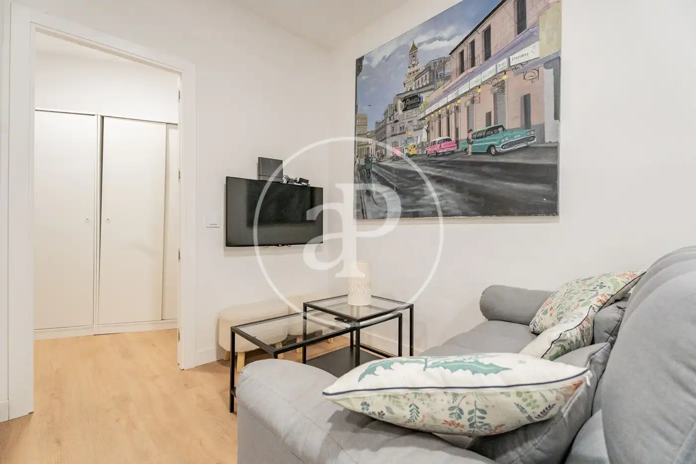 Living room of Flat for sale in Madrid  with Air Conditioner, Heating and Furnished