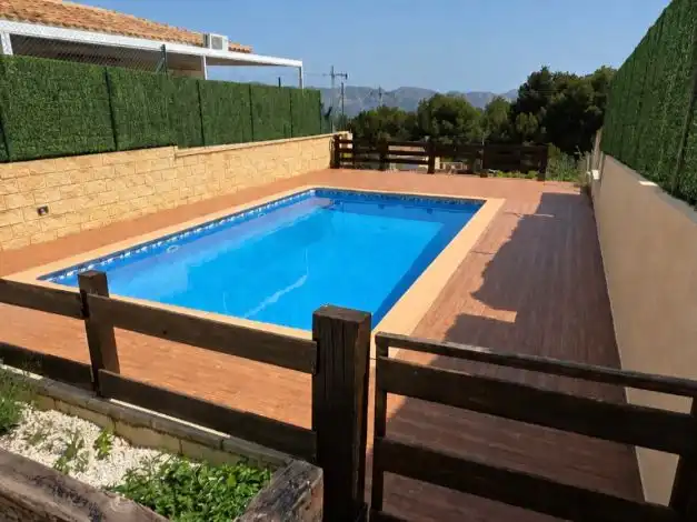 Piscina de Casa adosada de lloguer en Coloma  