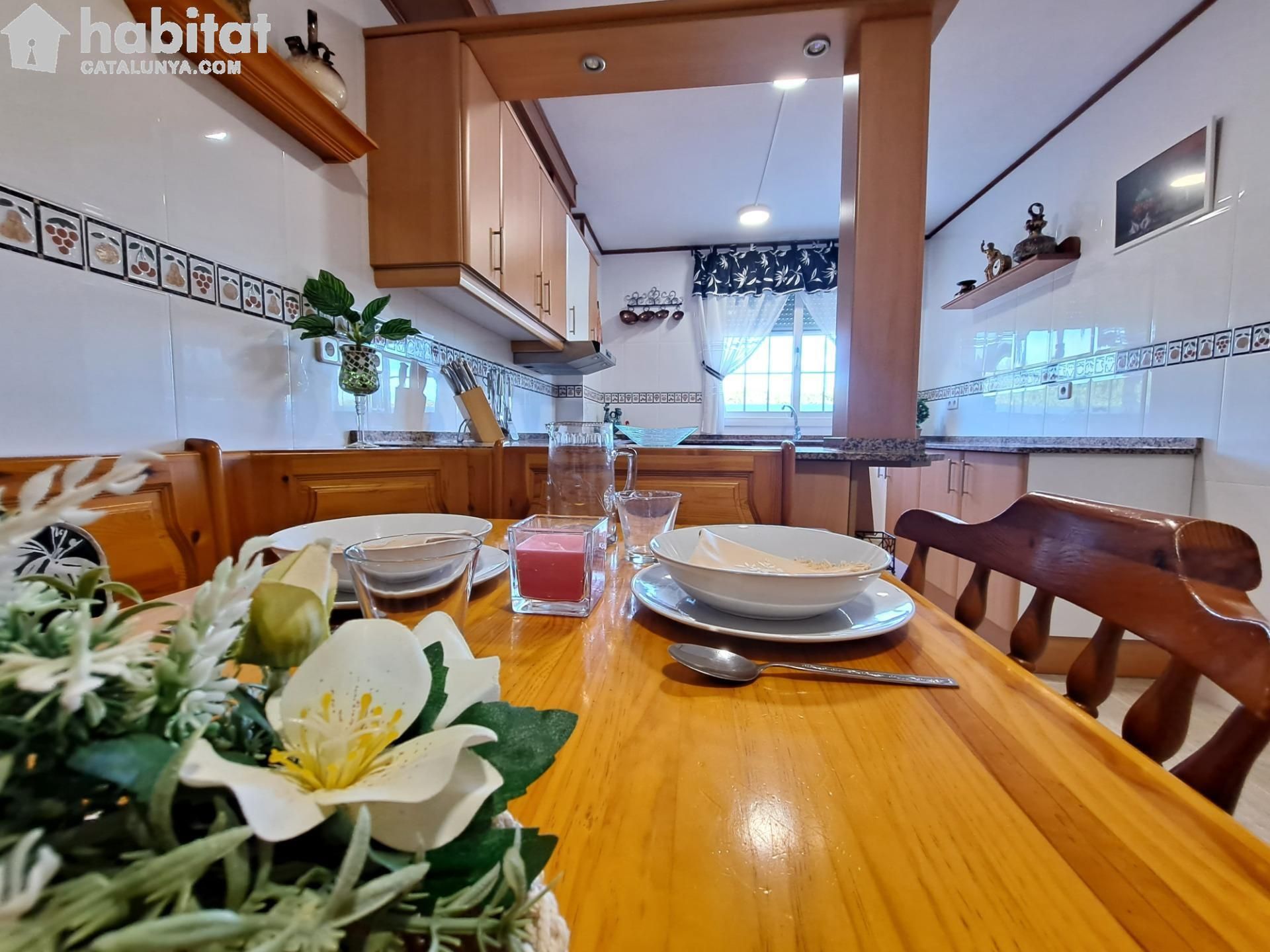 Cocina de Casa adosada en venta en Sant Llorenç d'Hortons con Aire acondicionado, Calefacción y Terraza