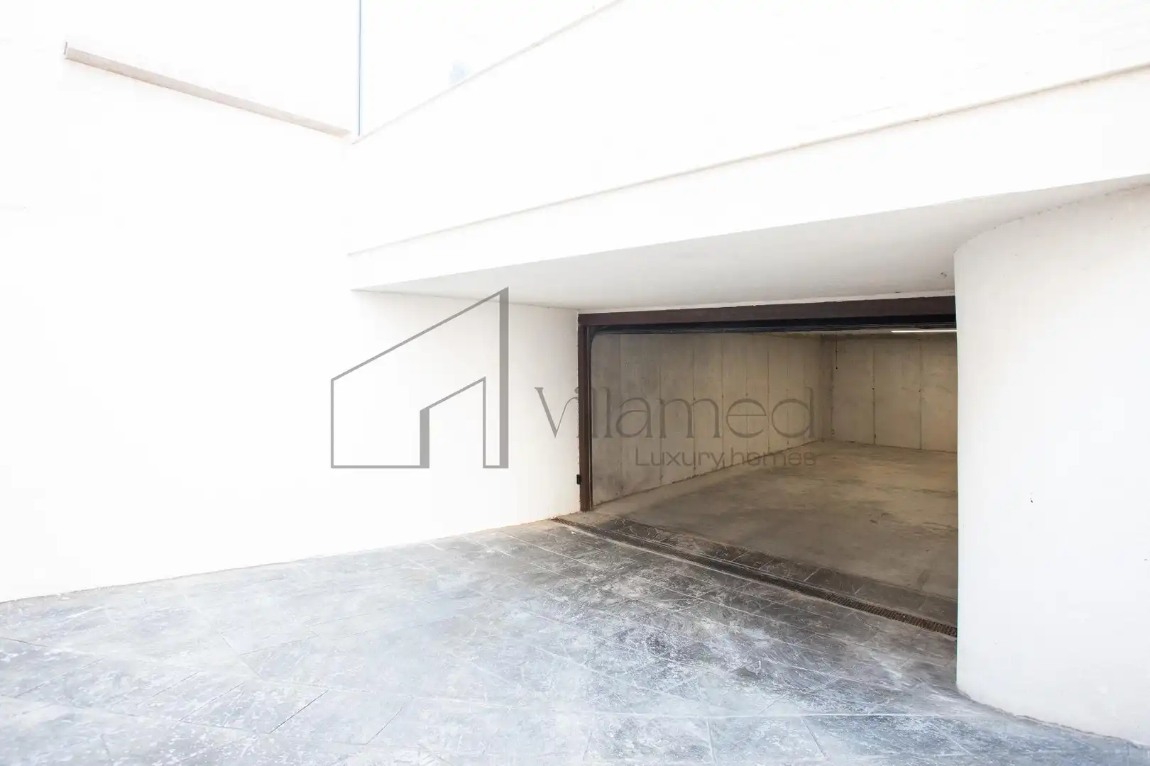 Parking de Casa o chalet en venta en L'Eliana con Aire acondicionado, Calefacción y Jardín privado
