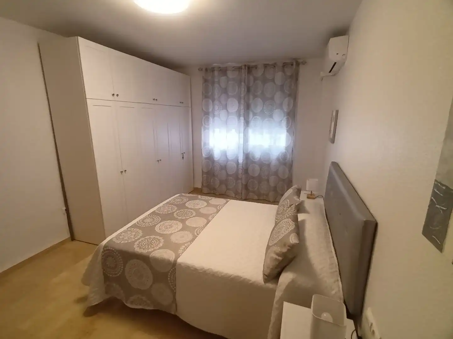 Piso en venta en Calle Ángel Ganivet, 14, Ciudad Jardín - Zoco