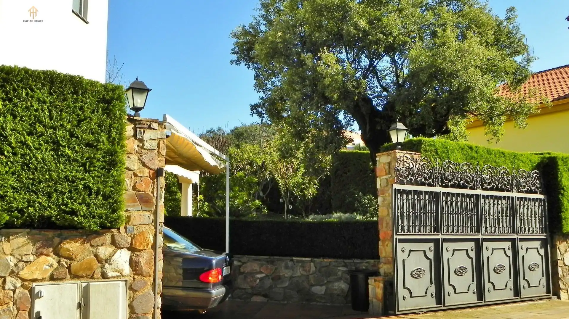Vista exterior de Casa o xalet en venda en Cáceres amb Aire condicionat, Calefacció i Jardí privat