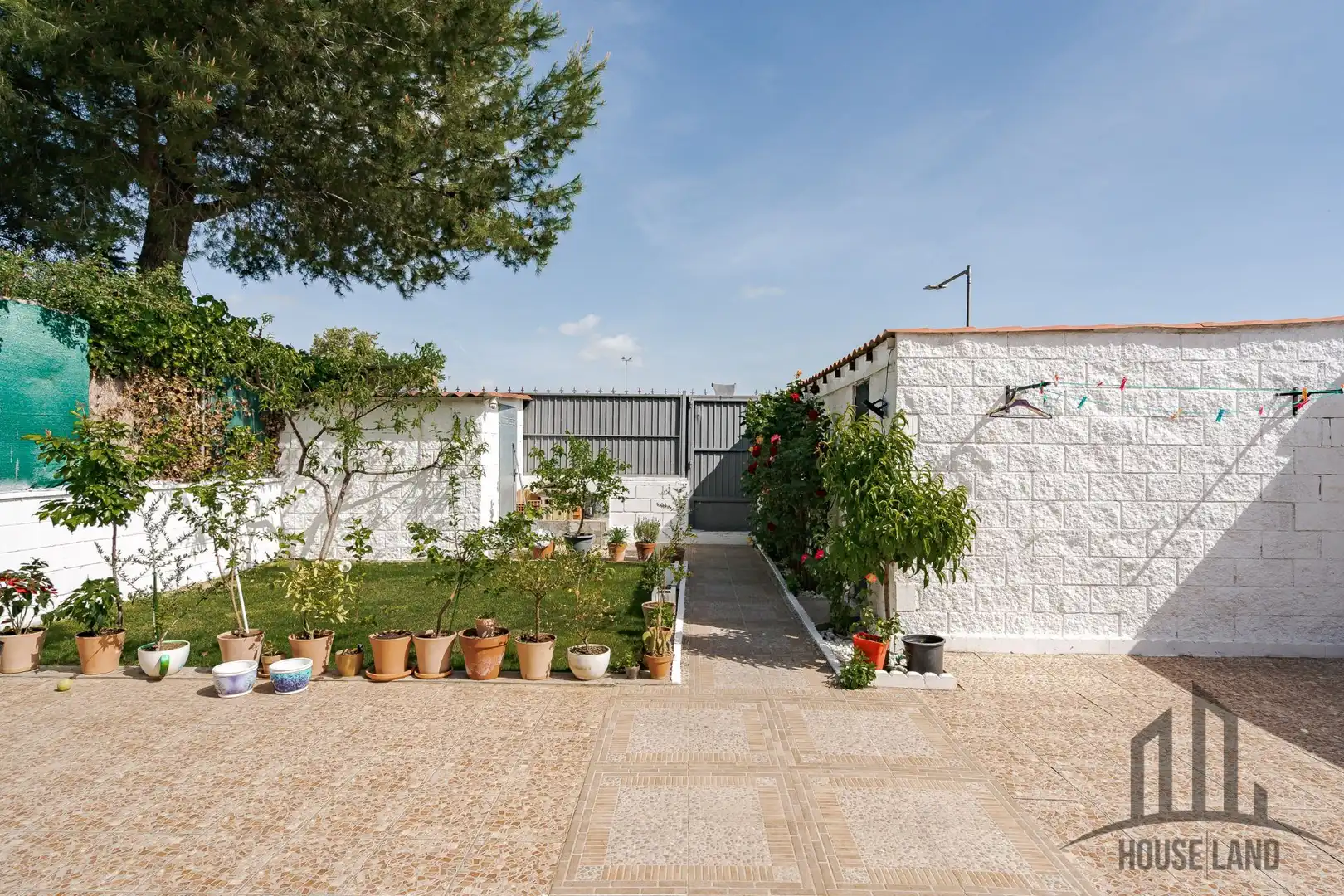 Vista exterior de Casa adosada en venta en Meco con Aire acondicionado, Calefacción y Trastero