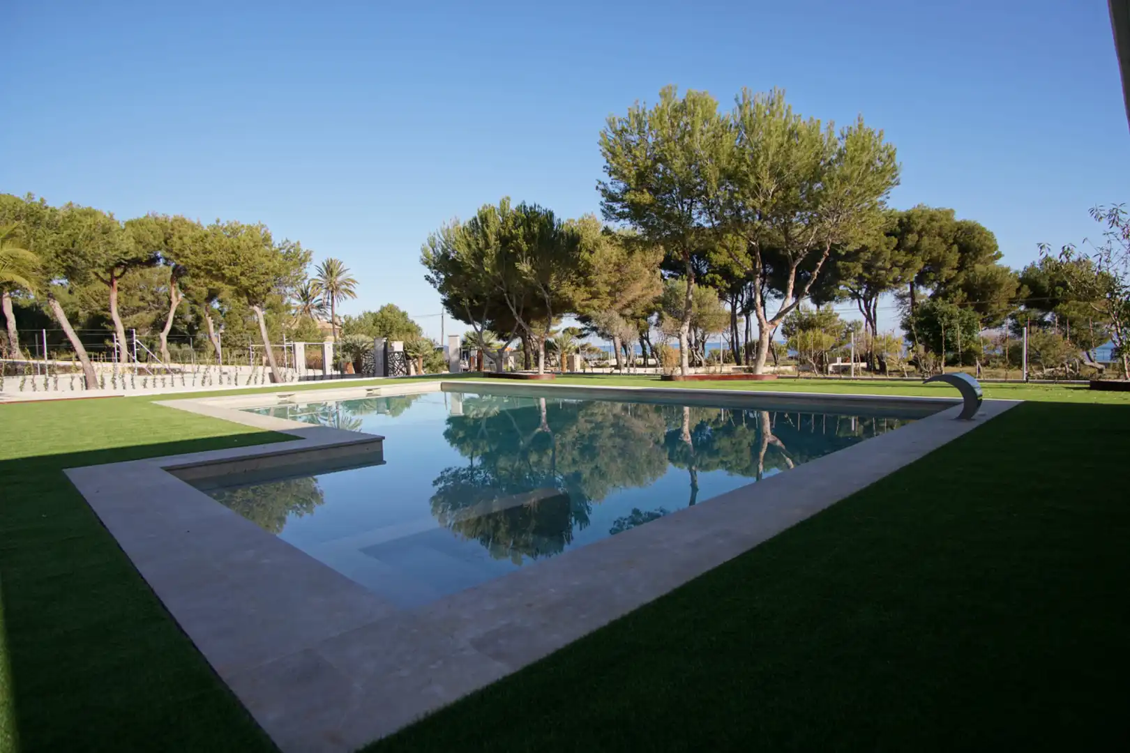Schwimmbecken von Haus oder Chalet zur Miete in Dénia mit Klimaanlage, Heizung und Privatgarten