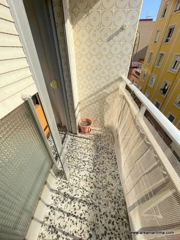 Terraza de Piso en venta en Valencia con Amueblado, Horno y Lavadora