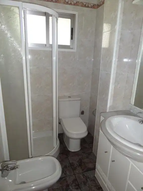 Bathroom of Flat for sale in Sabadell