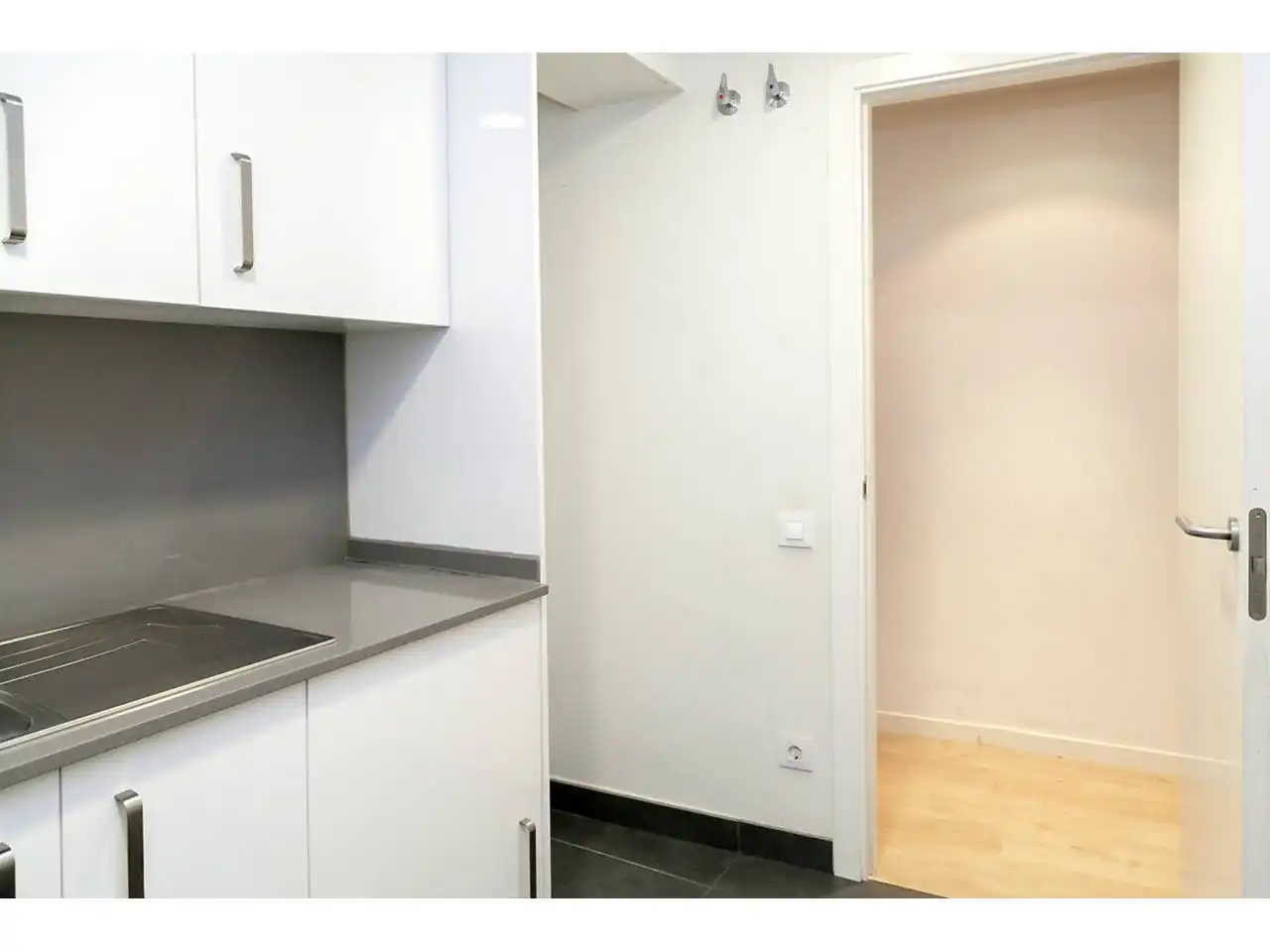Cuina de Pis en venda en Barcelona amb Aire condicionat, Calefacció i Balcó