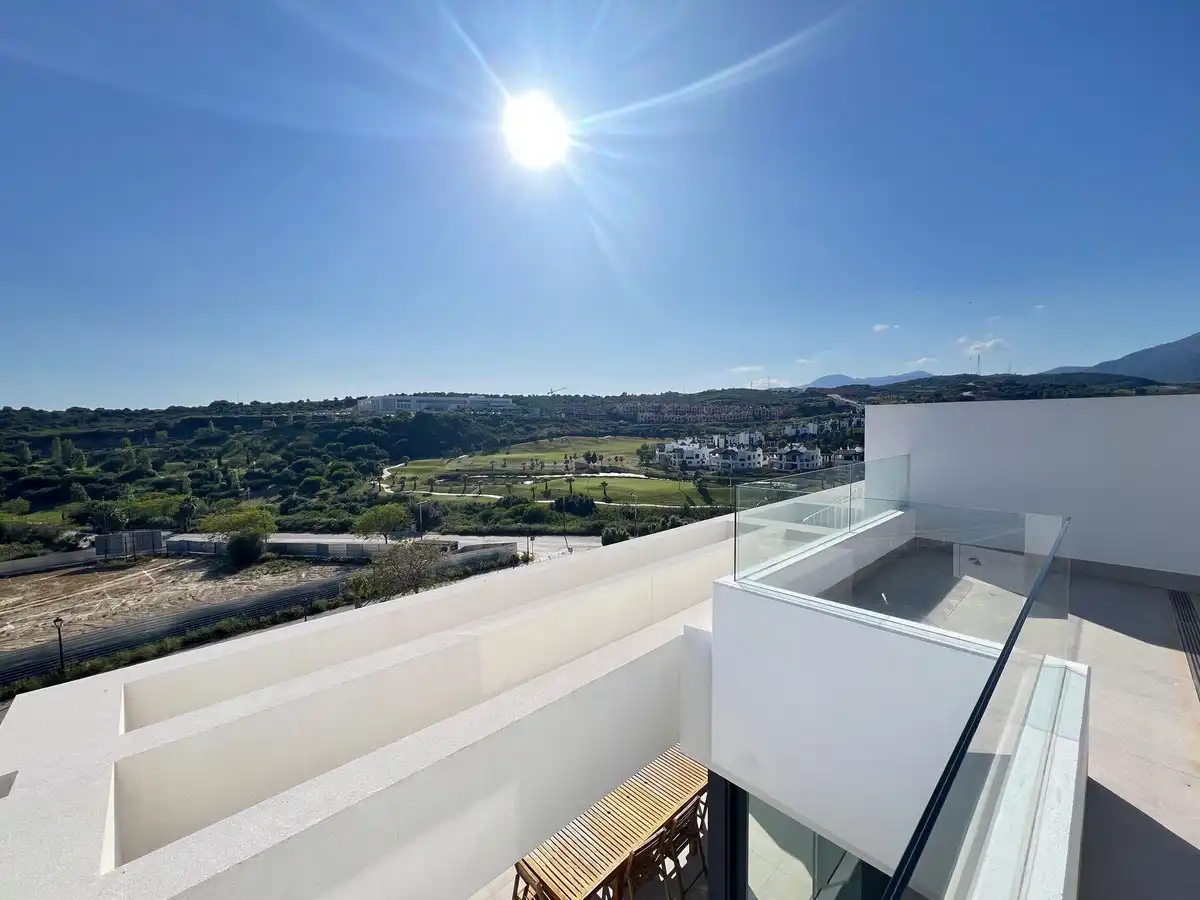 Terrassa de Dúplex en venda en Estepona amb Aire condicionat, Terrassa i Traster