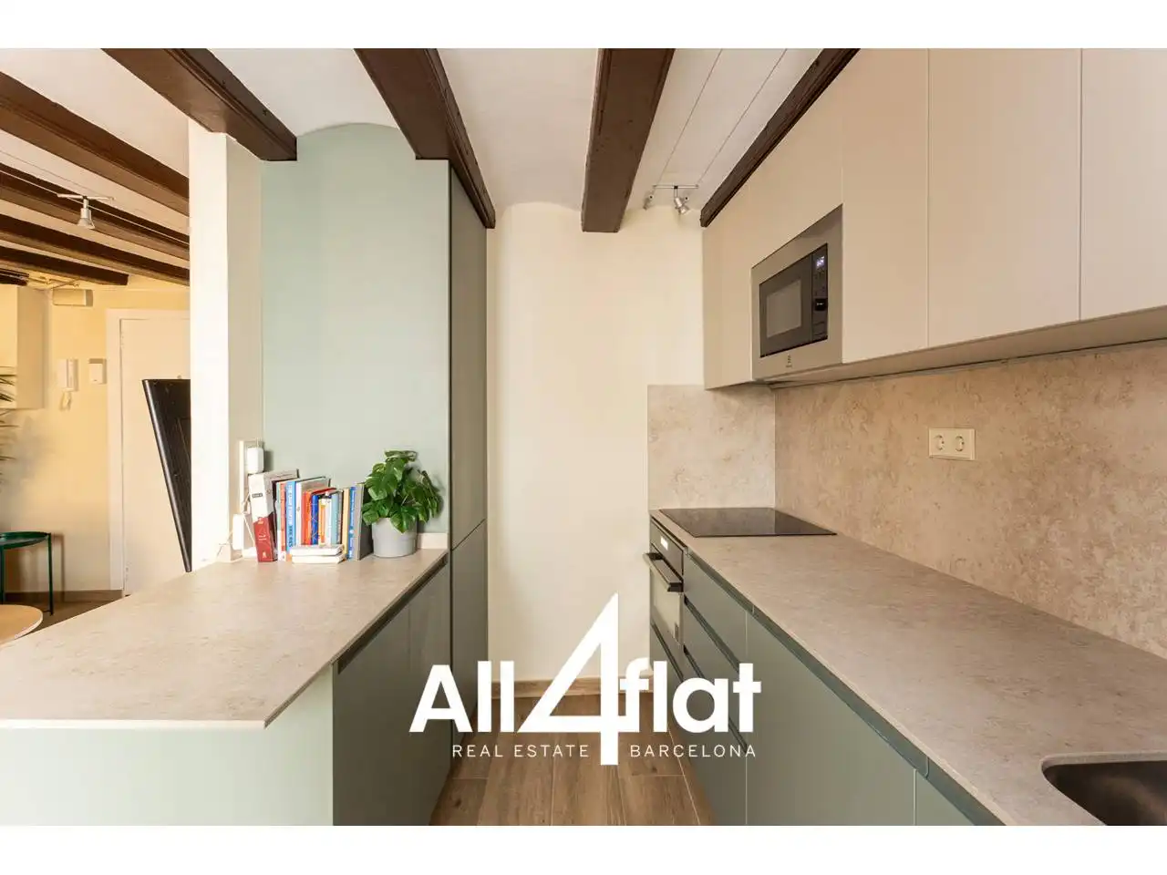 Küche von Wohnung zum Verkauf in Barcelona mit Klimaanlage, Parkett und Möbliert