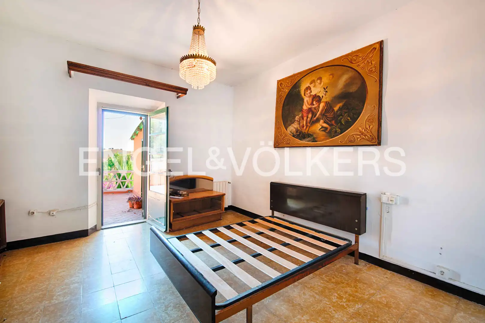 Habitación de Casa adosada en venta en Garriguella con Calefacción, Jardín privado y Terraza