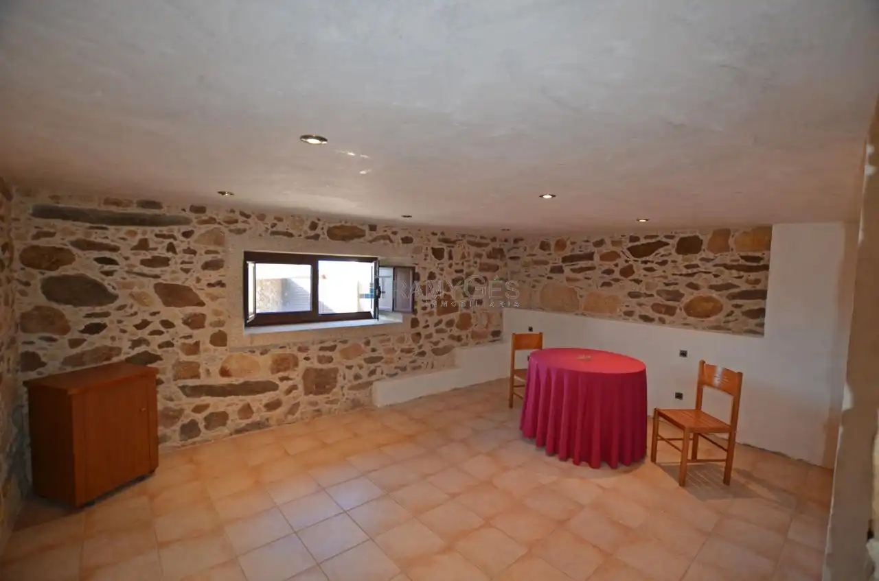 Finca rústica en venta en O Rosal   con Calefacción, Jardín privado y Terraza