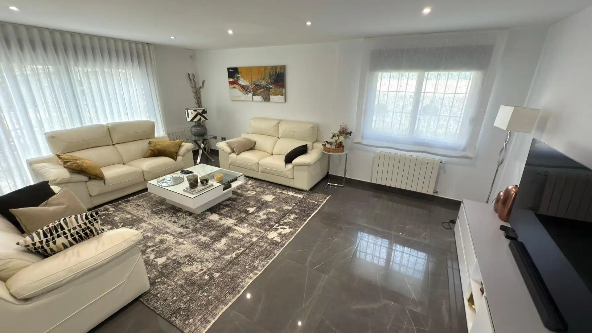 Sala de estar de Casa o chalet en venta en Sant Joan d'Alacant con Aire acondicionado, Calefacción y Jardín privado