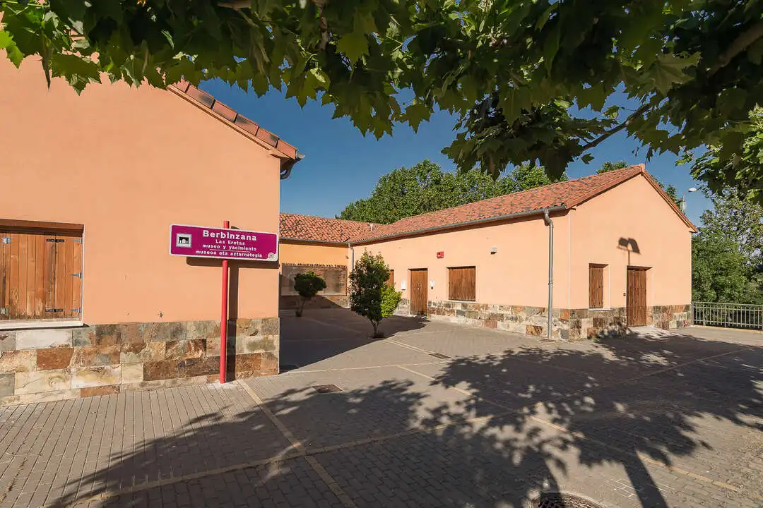 Vista exterior de Casa adosada en venta en Berbinzana con Trastero