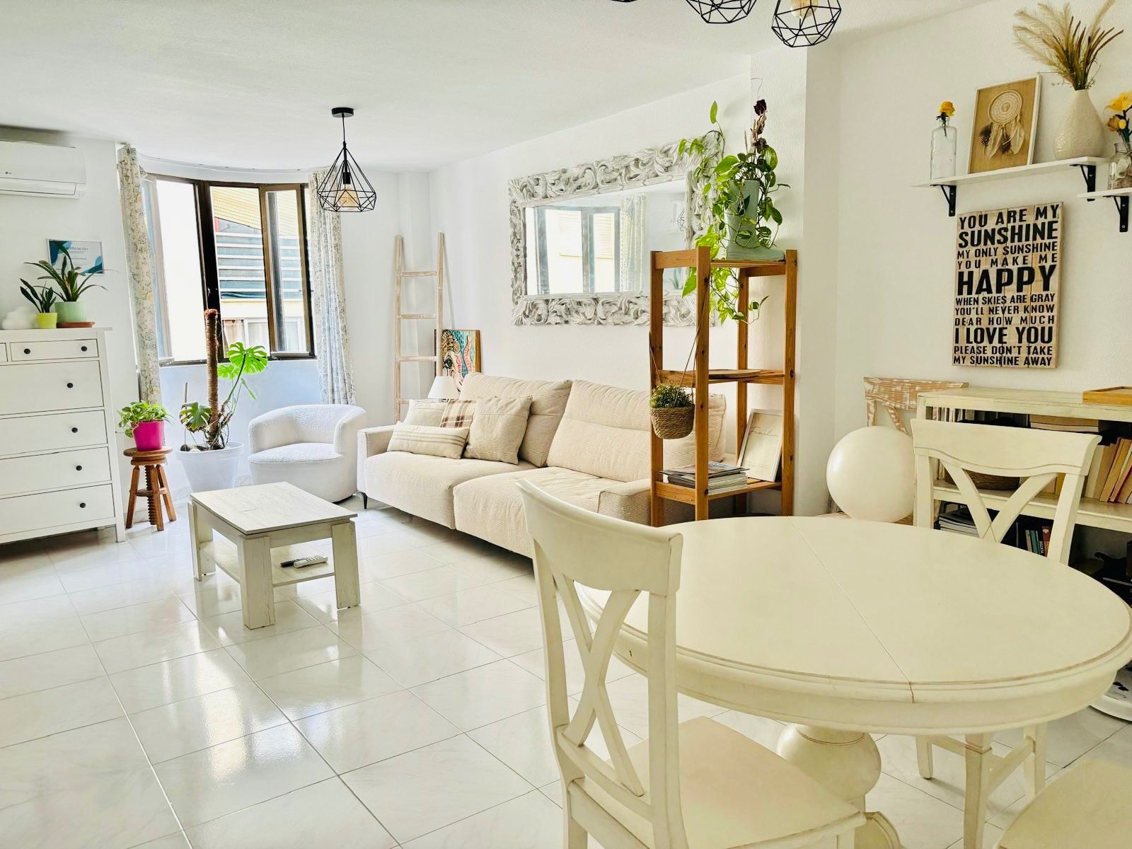 Living room of Flat for sale in Altea  with Air Conditioner, Heating and Terrace