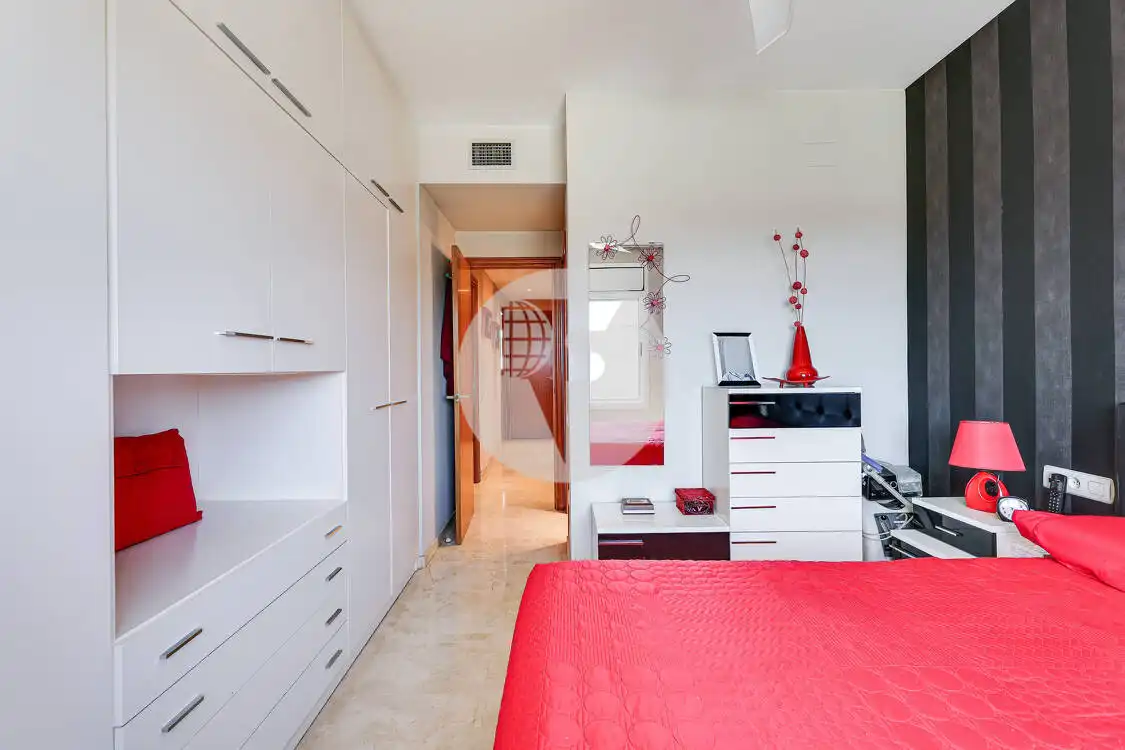 Habitación de Ático en venta en Gavà con Aire acondicionado, Calefacción y Terraza