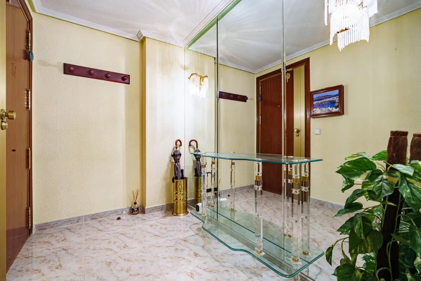 Piso con ascensor en venta en Ensanche, imagen 2