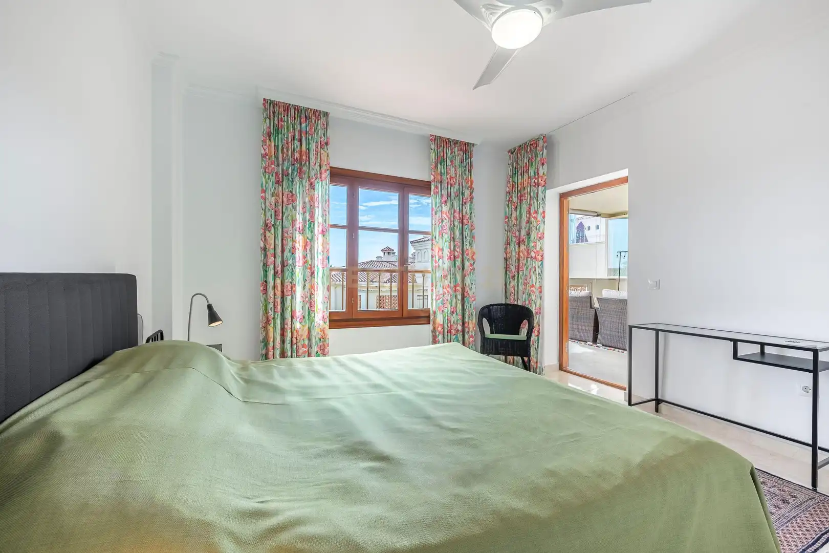 Apartamento con piscina en venta en La Duquesa, imagen 24