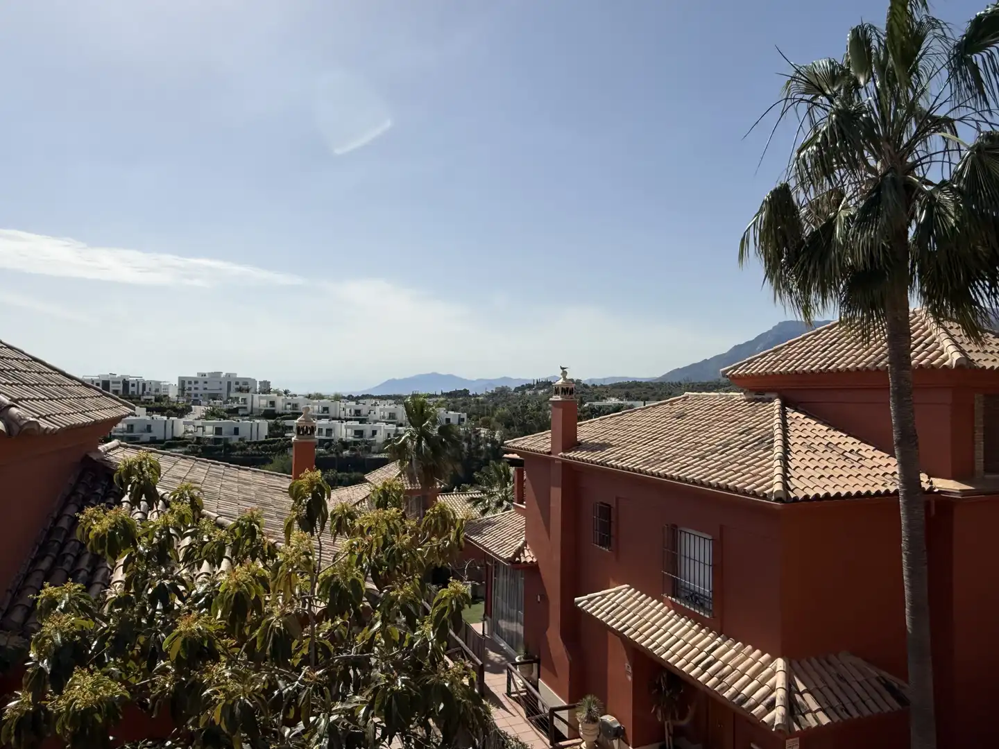 Vista exterior de Casa adosada de lloguer en Marbella amb Aire condicionat, Calefacció i Jardí privat