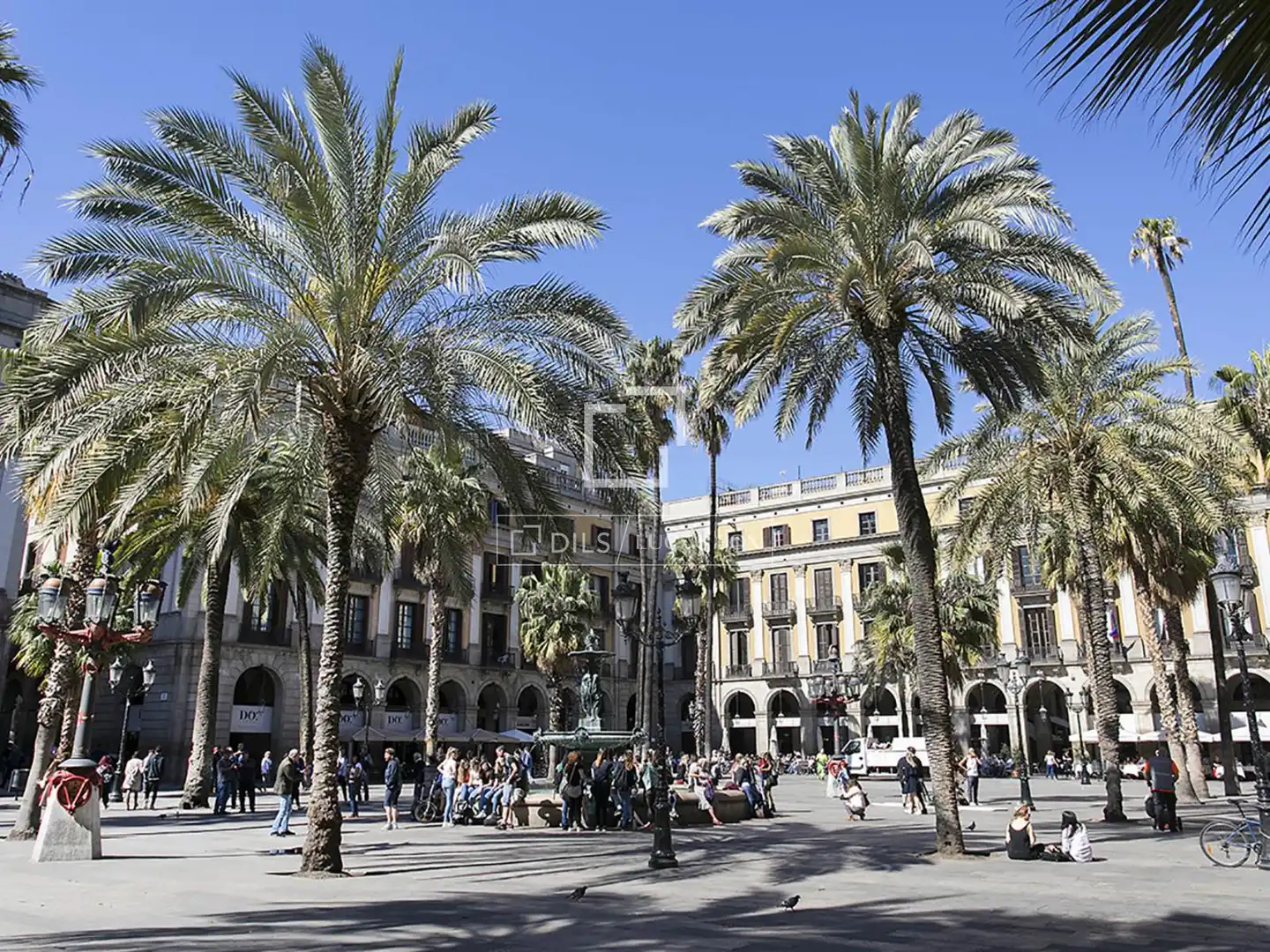 Exterior view of Flat for sale in Barcelona  with Air Conditioner, Heating and Furnished