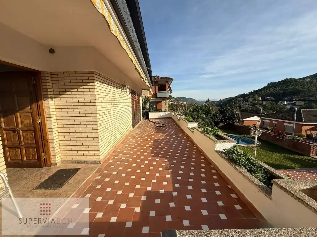 Terraza de Casa o chalet en venta en Vallirana