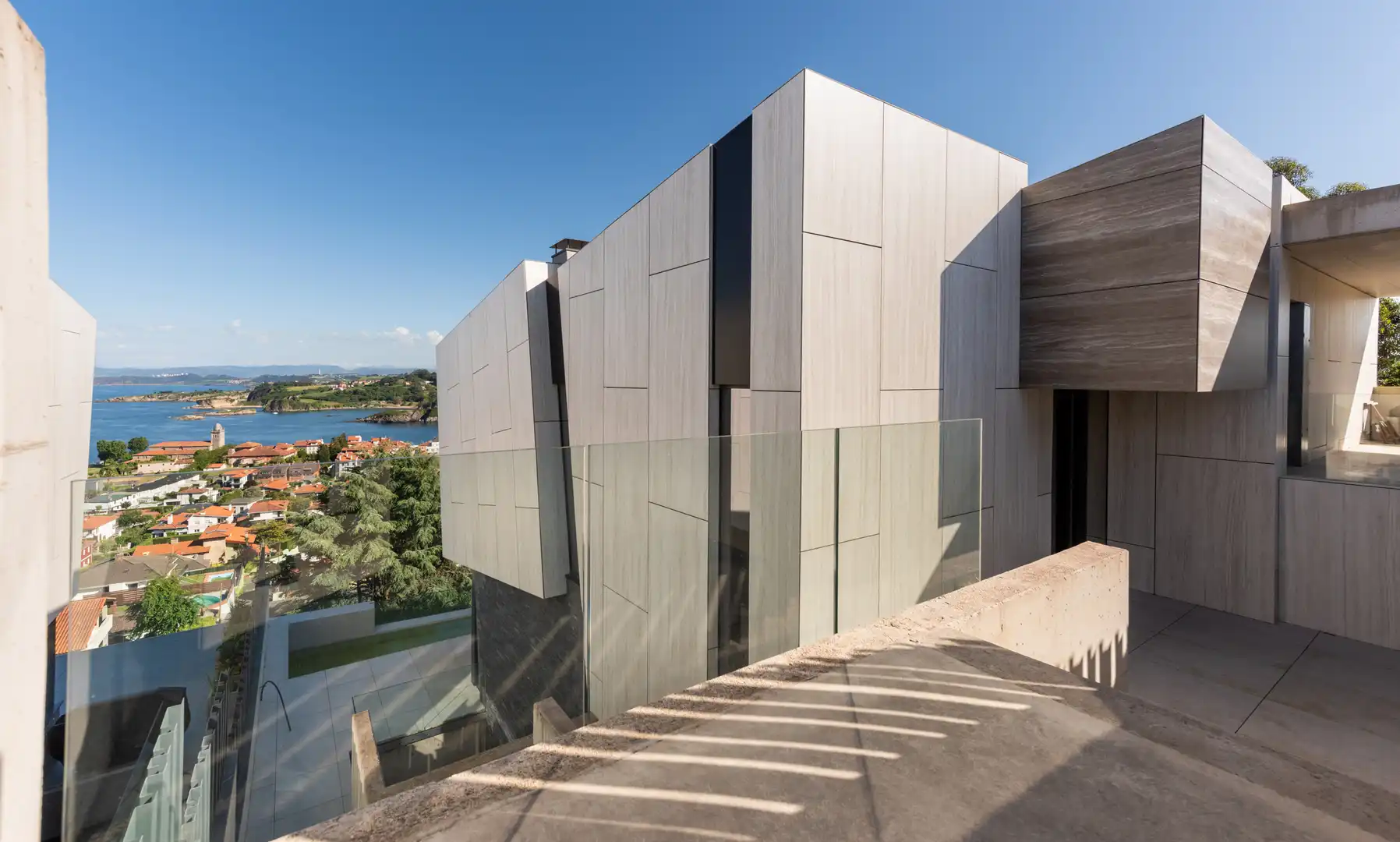 Vista exterior de Casa o xalet en venda en Gozón amb Aire condicionat, Calefacció i Terrassa
