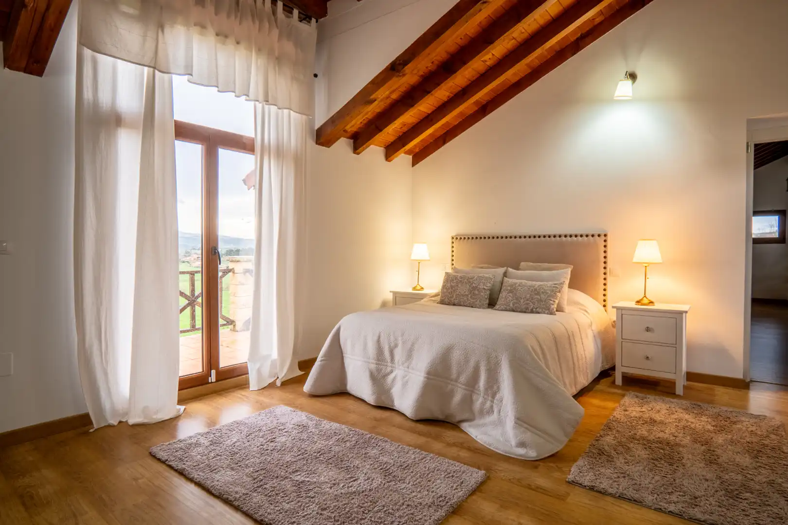 Dormitori de Casa o xalet en venda en Santillana del Mar amb Calefacció, Jardí privat i Parquet