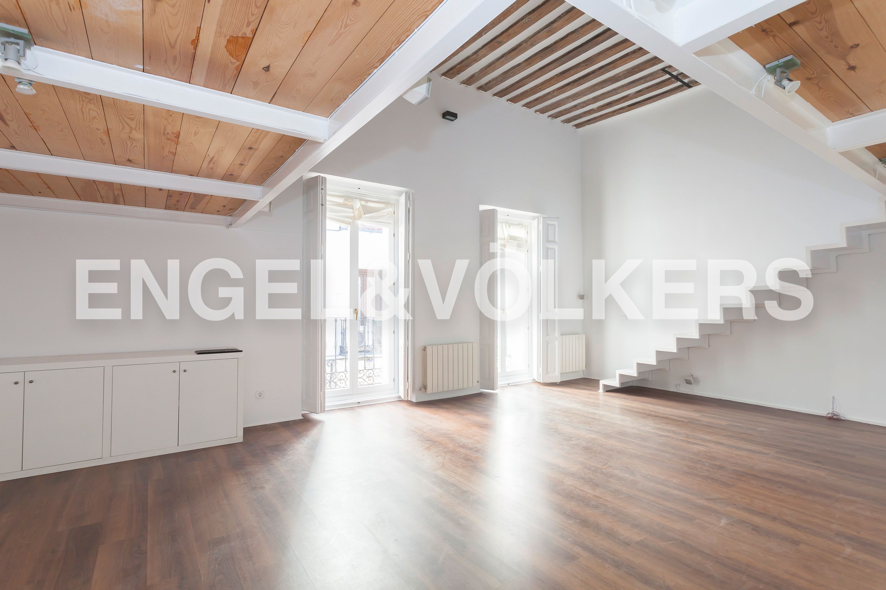 Sala d'estar de Apartament de lloguer en  Madrid Capital amb Aire condicionat, Calefacció i Terrassa