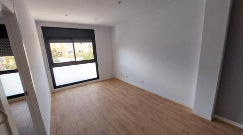 Foto 2 de Pis de lloguer a Avinguda Gaudi, 14, El Pla del Penedès, Barcelona