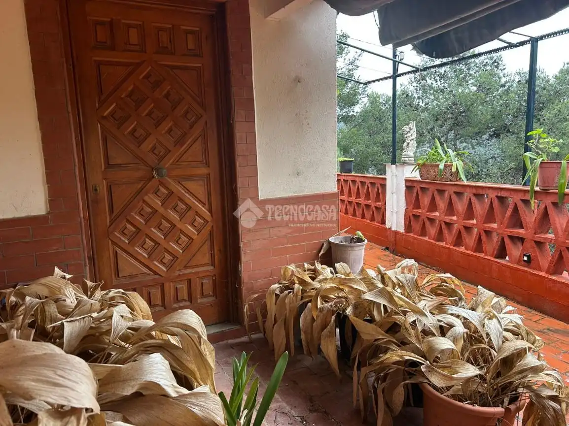 Casa en venda a Vallirana