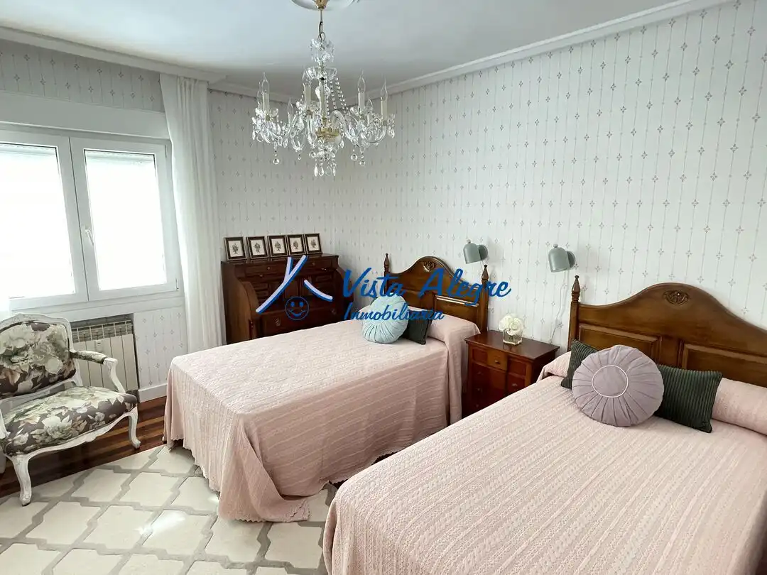 Schlafzimmer von Wohnung zum Verkauf in Haro mit Klimaanlage, Heizung und Parkett